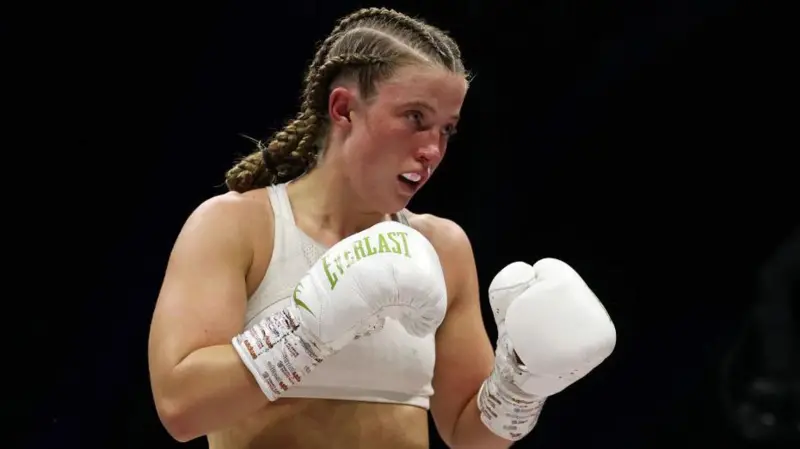 Hennessy to lead Clarke v Tshikeva undercard on BBC