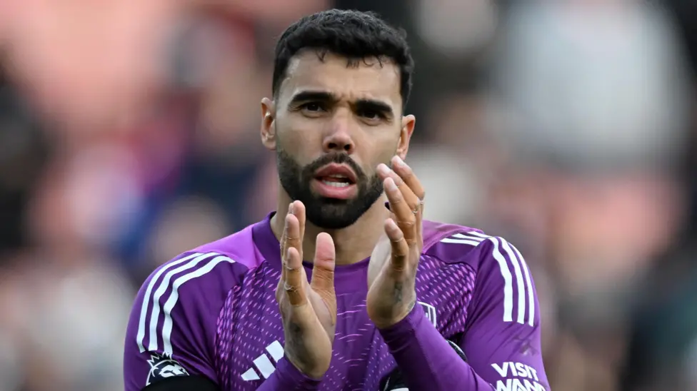 Arsenal reward keeper Raya with improved deal